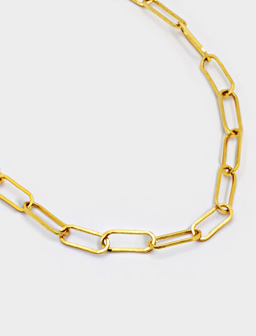 Image Title Essential Minimalist Large Thick Chunky Link Chain Paperclip Mid Length Choker Layering Statement Necklace in 18K Gold Vermeil With Sterling Silver base by Sonia Hou, a celebrity Chinese AAPI demi-fine jewelry designer
