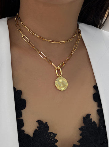 Image Title Female Model wearing Essential Minimalist Thick Chunky Link Chain Paperclip Mid Length Choker Layering Statement Necklace in 18K Gold Vermeil With Sterling Silver base by Sonia Hou, a celebrity Chinese AAPI demi-fine jewelry designer