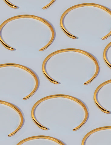 Image Title Adjustable minimalist simple Success Thin Cuff Chunky Bold Layering Stacking Statement 2 Way convertible Bangle Cuff Open Bracelet in 18K Rose Gold Vermeil with 925 sterling silver base by Sonia Hou, a celebrity AAPI Chinese demi-fine fashion costume jewelry designer